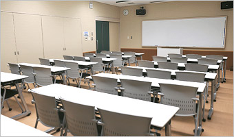 Training Hall “Fuji” – 42-person Training Room